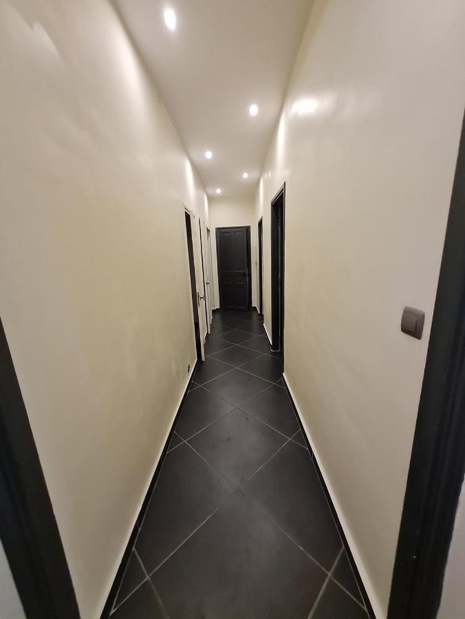 Appartement Intra Muros 8 Personnes Climatise Wifi Stationnement Facile อาวีญง ภายนอก รูปภาพ